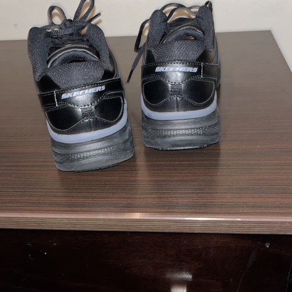 Gently used Skechers non slip work shoes - Picture 5 of 5